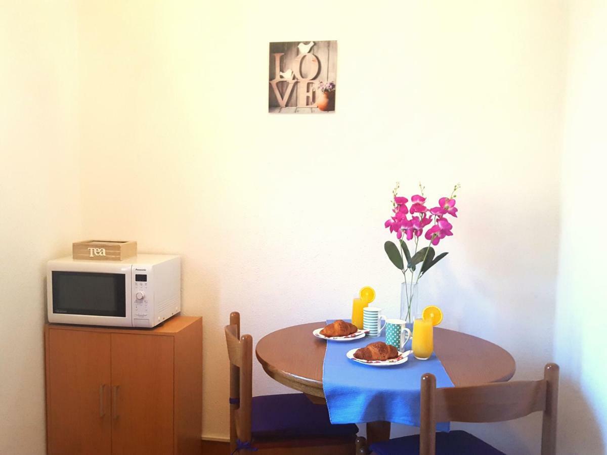 Apartmani Bezma Bol Kültér fotó