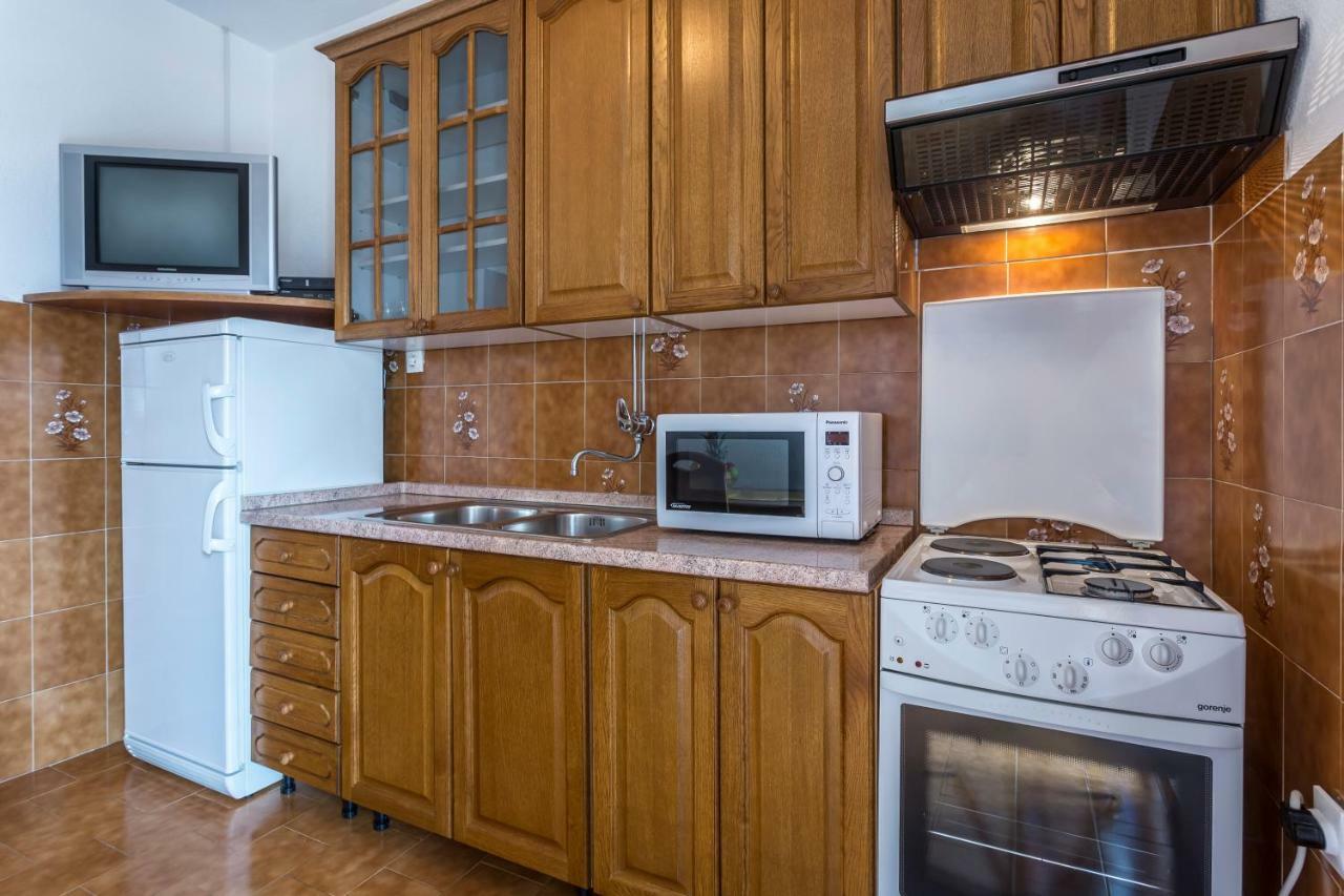 Apartmani Bezma Bol Kültér fotó