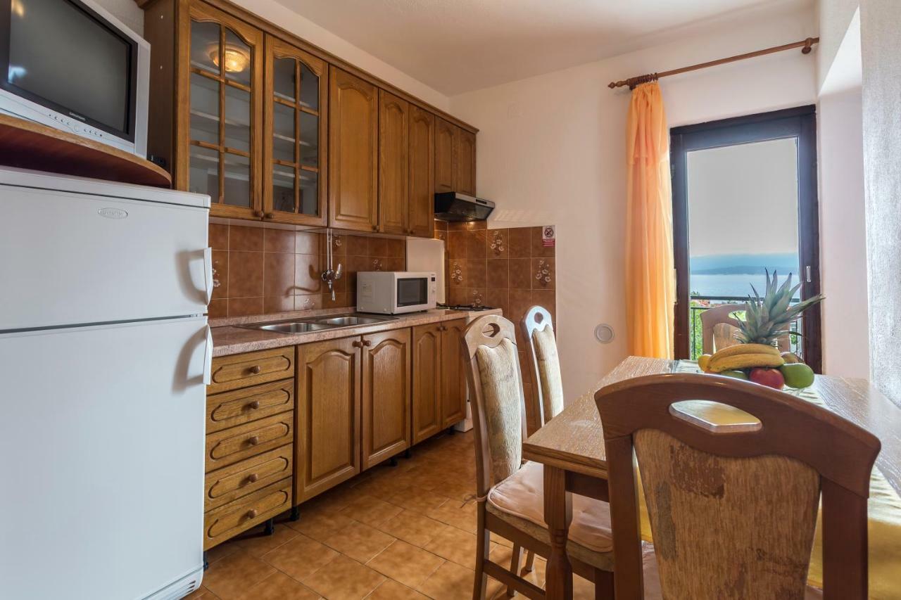 Apartmani Bezma Bol Kültér fotó