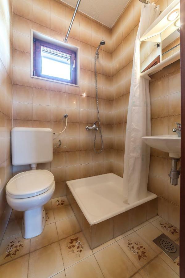 Apartmani Bezma Bol Kültér fotó
